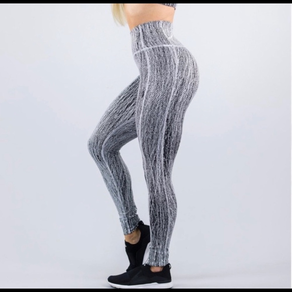 Buff Bunny leggings